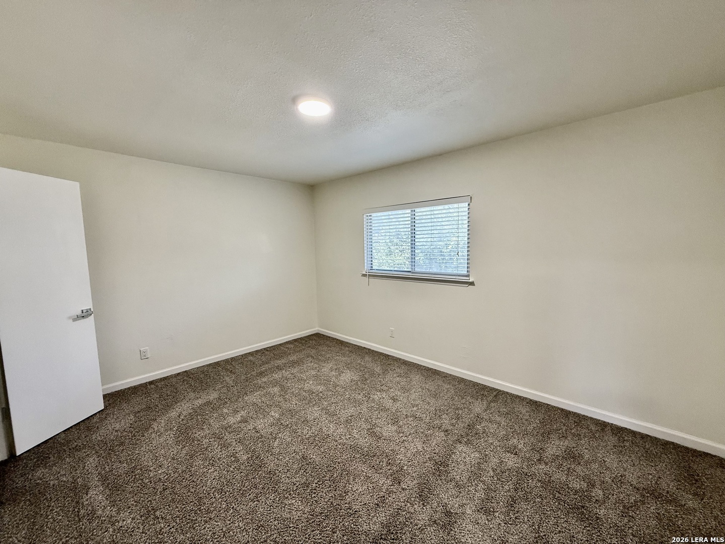 8711 Woods End San Antonio TX 78240