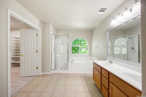 17230 Darien Wing San Antonio TX 78247
