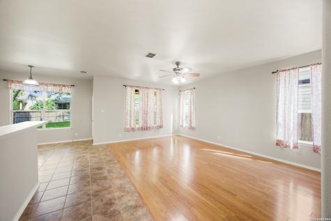 17230 Darien Wing San Antonio TX 78247