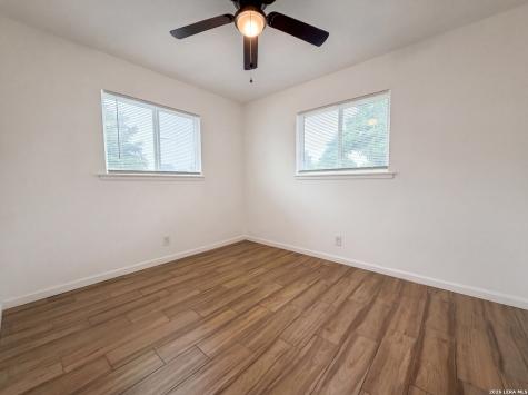 3702 Autumn Lane San Antonio TX 78219