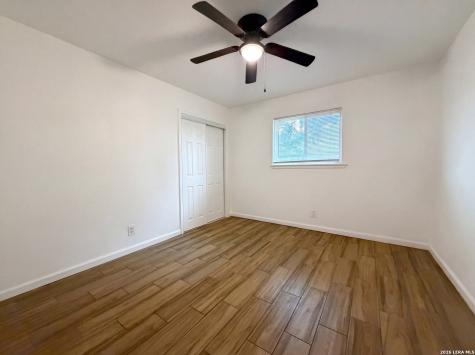 3702 Autumn Lane San Antonio TX 78219