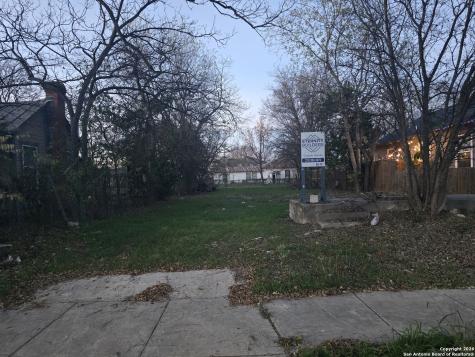 1327 Burleson San Antonio TX 78202