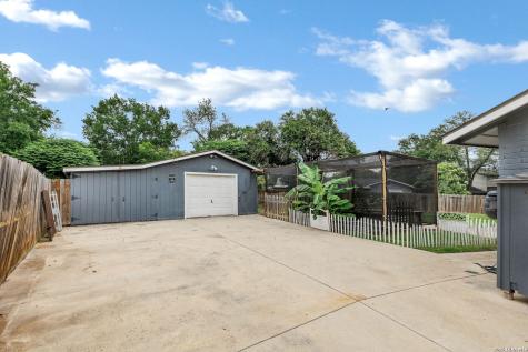 4903 La Posada Street San Antonio TX 78233