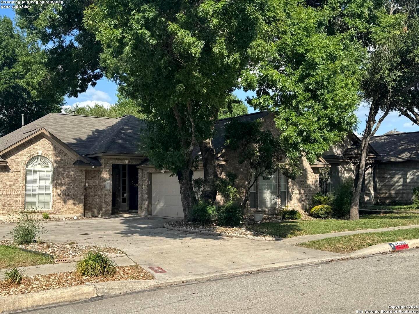 13711 Auburn Oaks San Antonio TX 78247