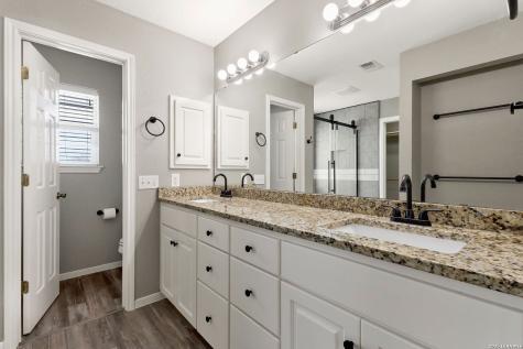 1456 Prairie Rose Seguin TX 78155