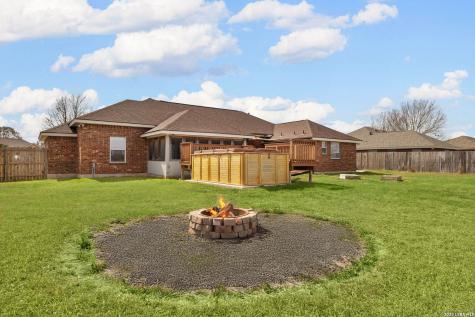 1456 Prairie Rose Seguin TX 78155