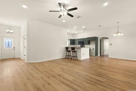 1456 Prairie Rose Seguin TX 78155