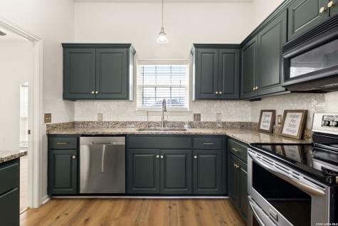 1456 Prairie Rose Seguin TX 78155