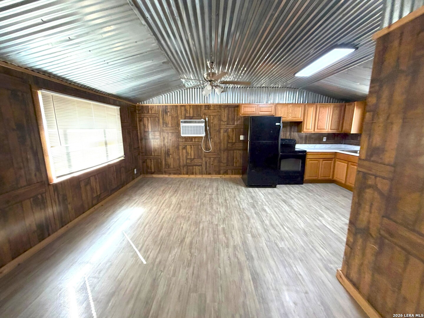 140 Romian Way "2 Cabins" Lakehills TX 78063