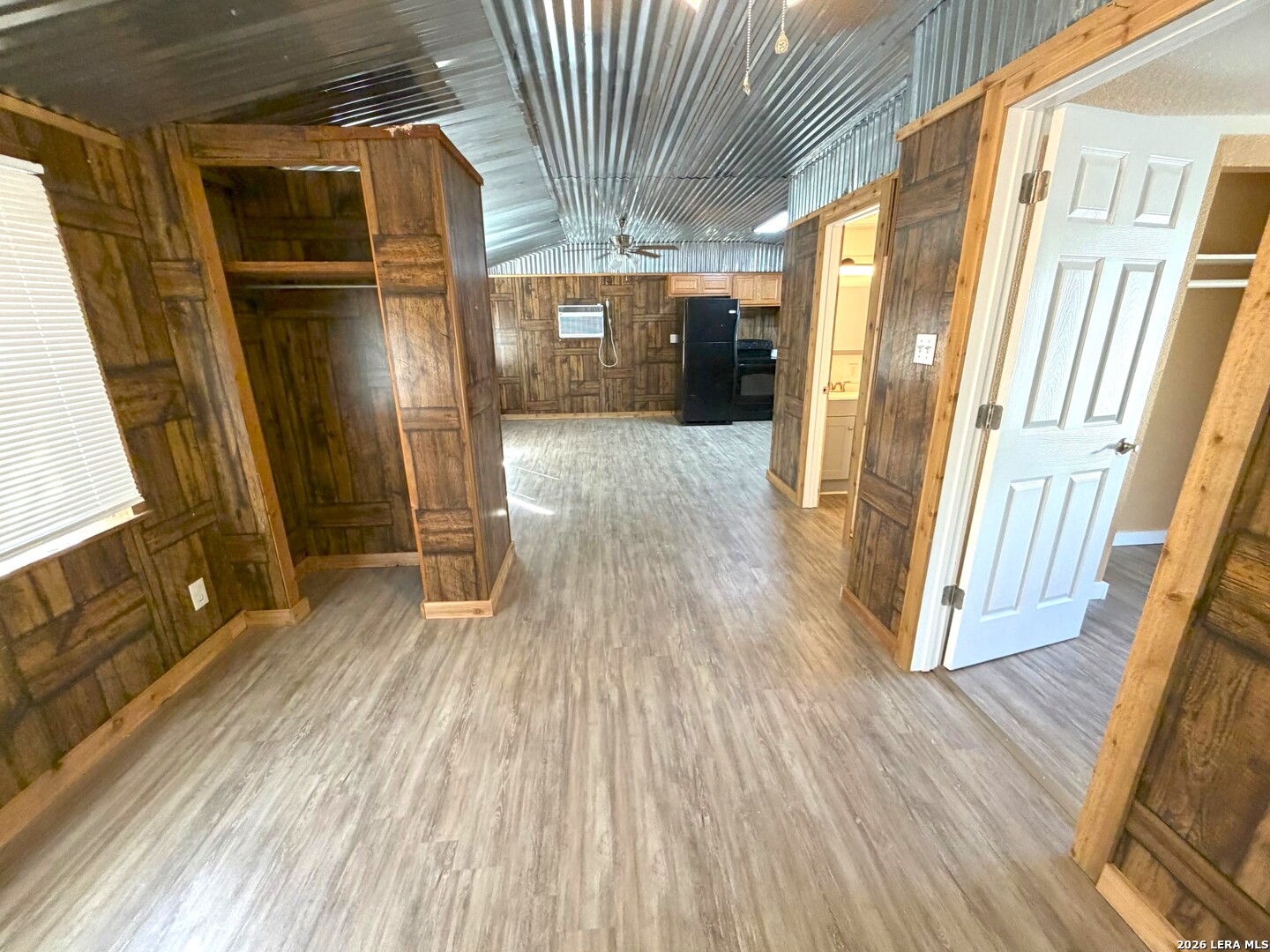 140 Romian Way "2 Cabins" Lakehills TX 78063