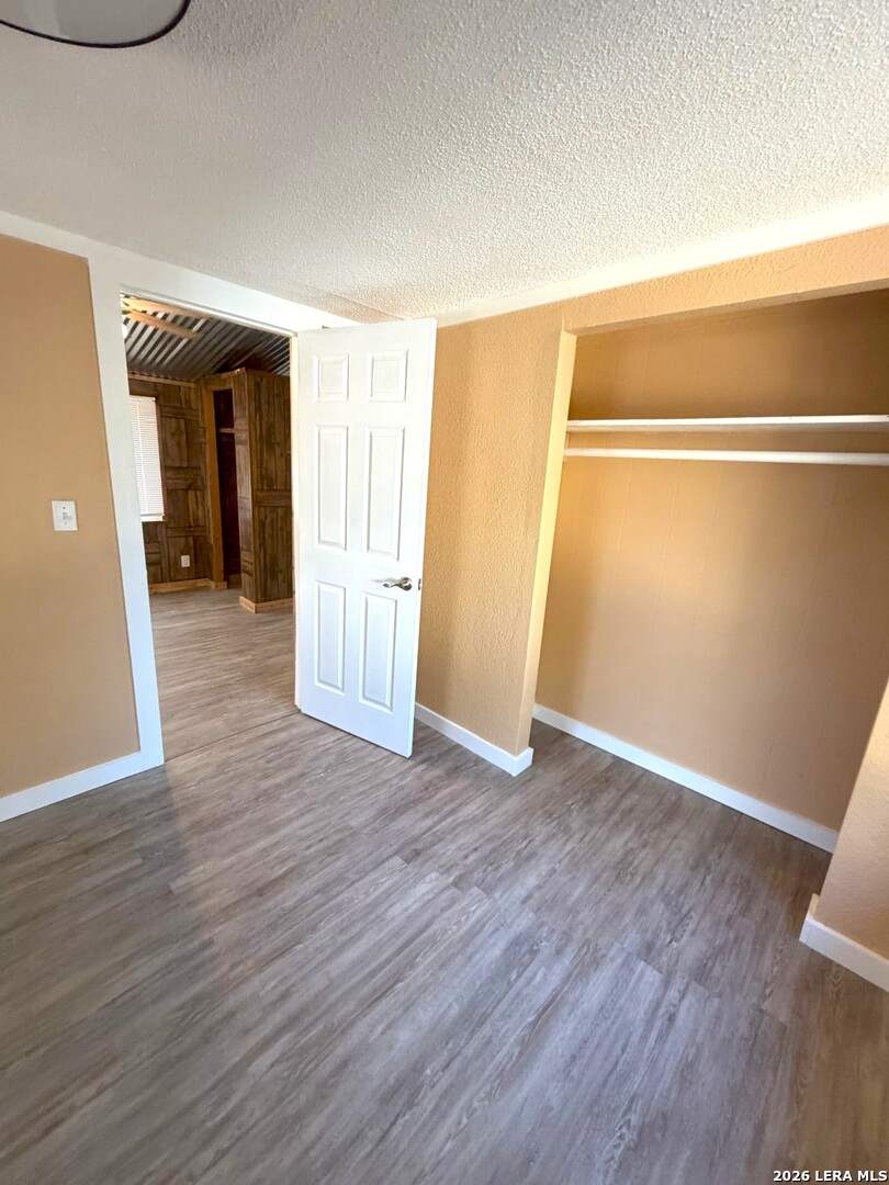 140 Romian Way "2 Cabins" Lakehills TX 78063