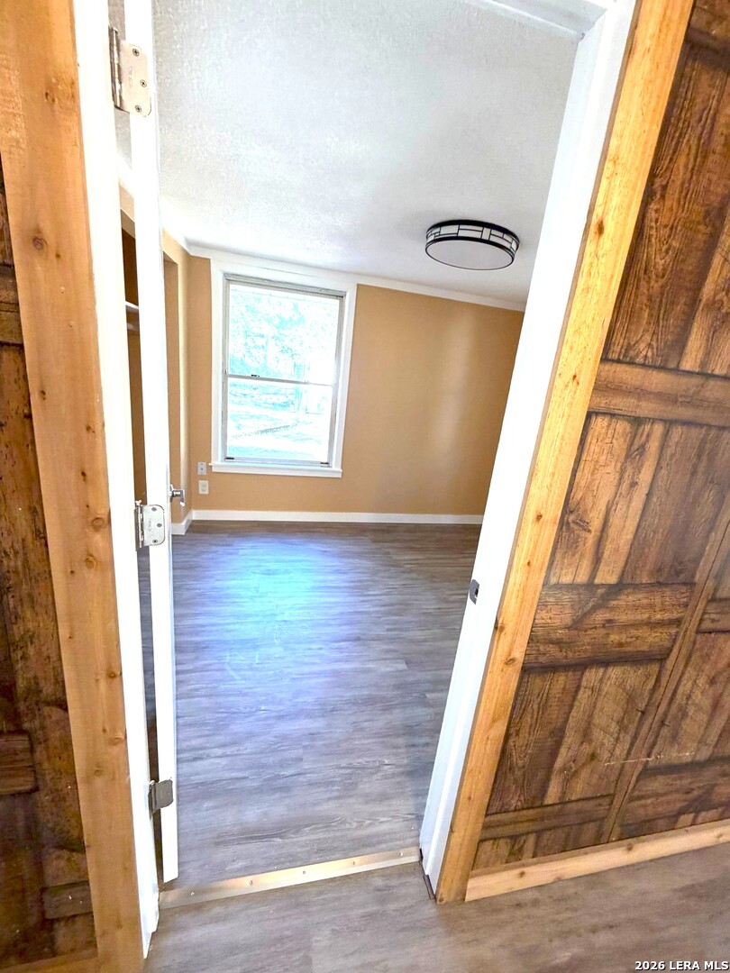 140 Romian Way "2 Cabins" Lakehills TX 78063