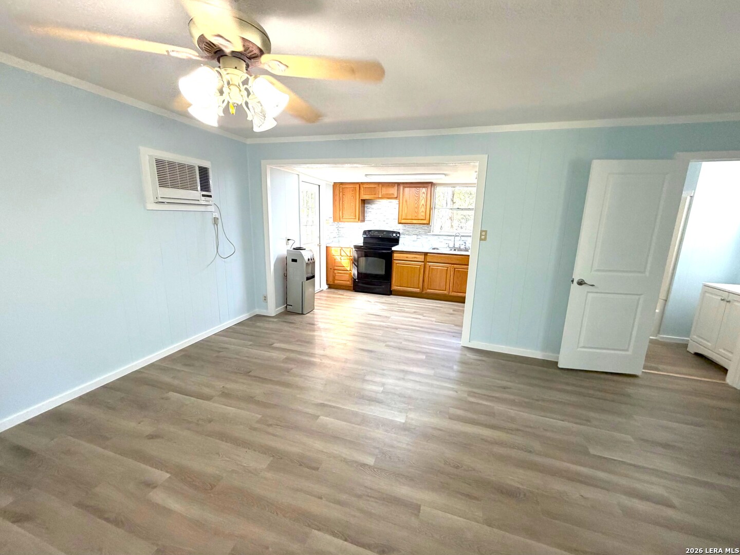 140 Romian Way "2 Cabins" Lakehills TX 78063