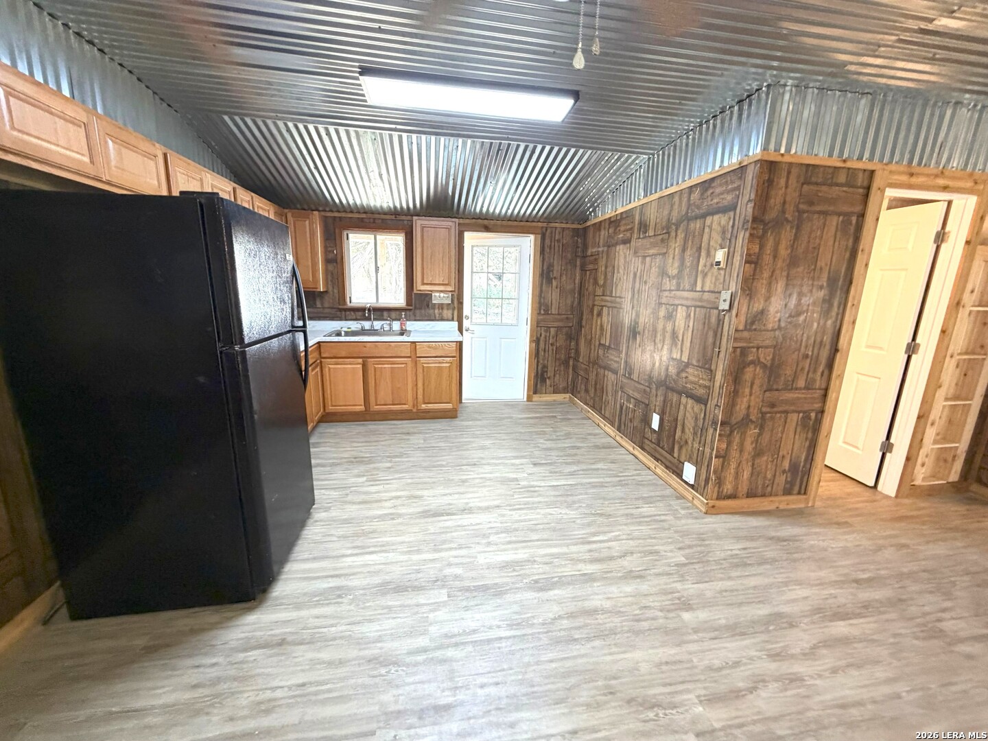 140 Romian Way "2 Cabins" Lakehills TX 78063