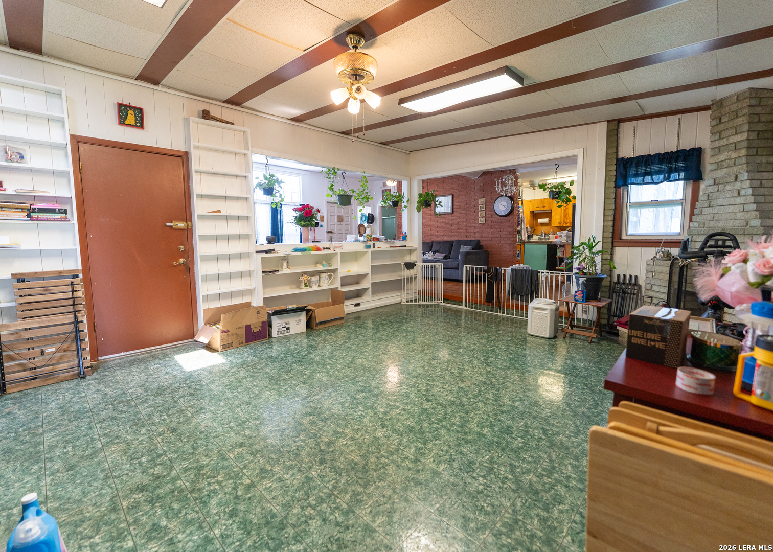 378 Millwood Lane San Antonio TX 78216