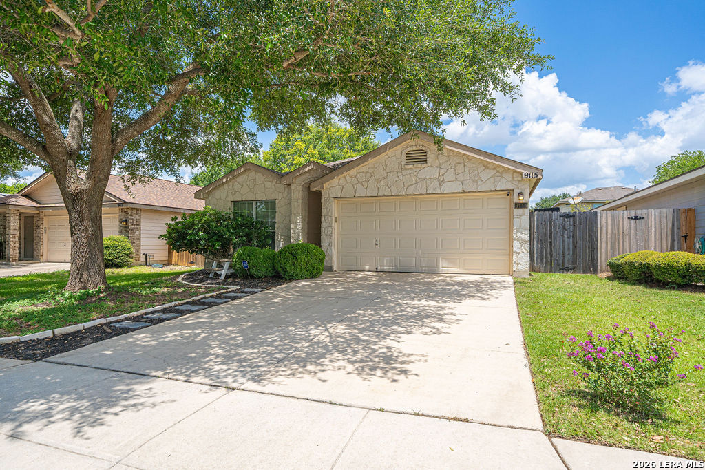 9115 Pumpkin Ridge Selma TX 78154