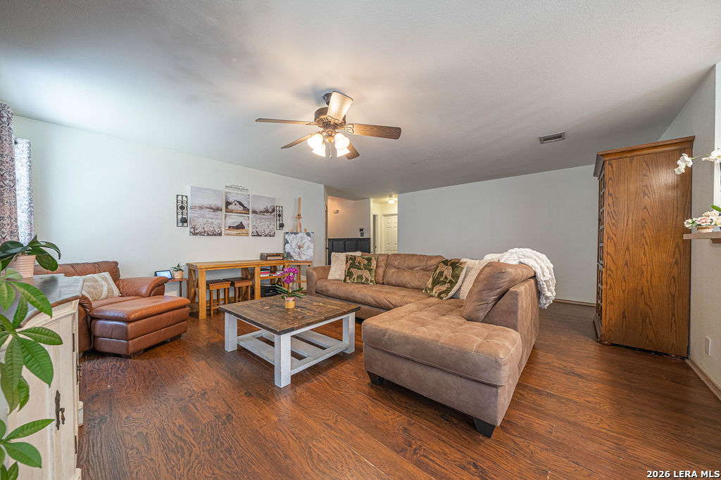 9115 Pumpkin Ridge Selma TX 78154