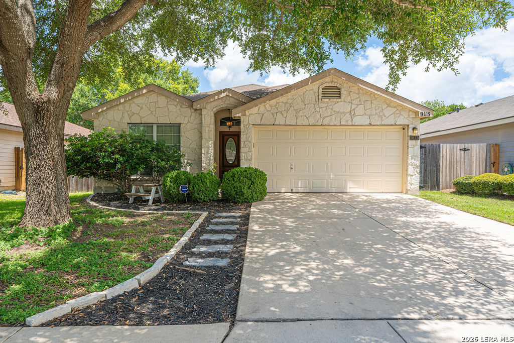 9115 Pumpkin Ridge Selma TX 78154