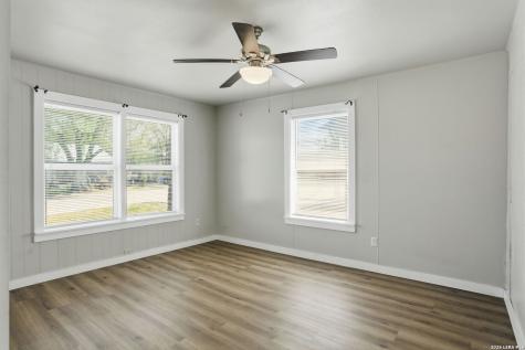 246 S West End New Braunfels TX 78130