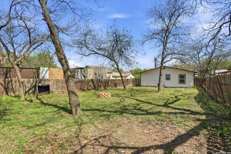 246 S West End New Braunfels TX 78130