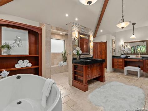 5 Ashin Way Hill Country Village TX 78232