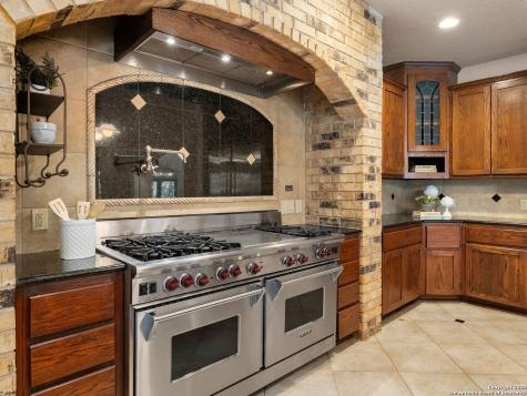 5 Ashin Way Hill Country Village TX 78232