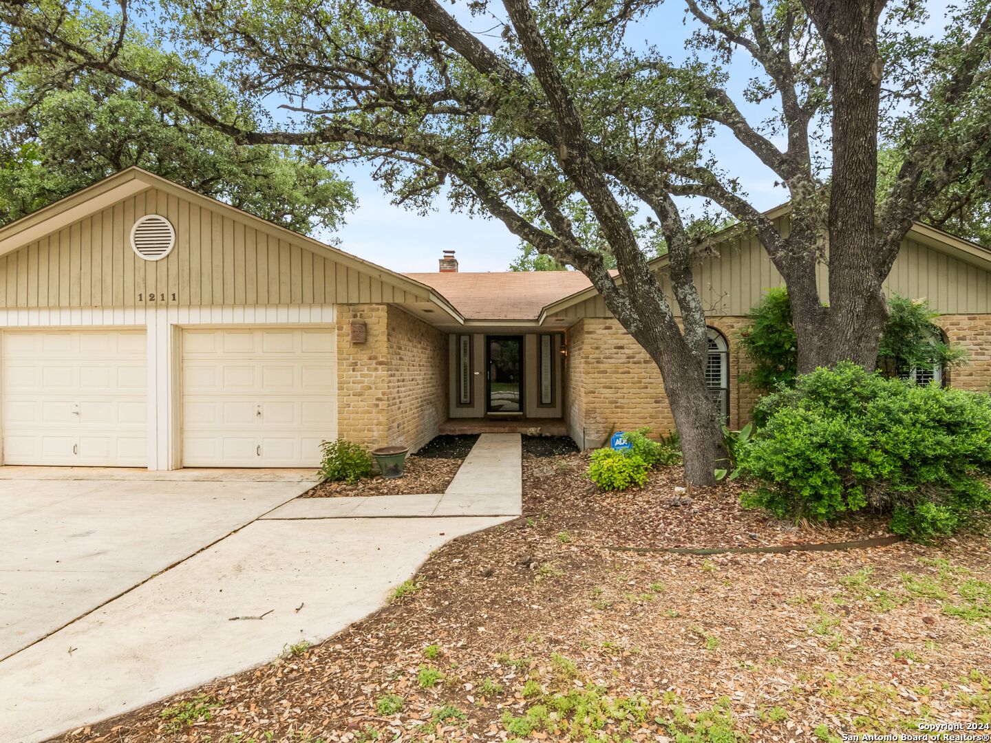 1211 Arizona Ash Street San Antonio TX 78232