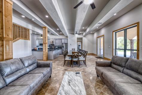 1747 Mountain Valley Concan TX 78838