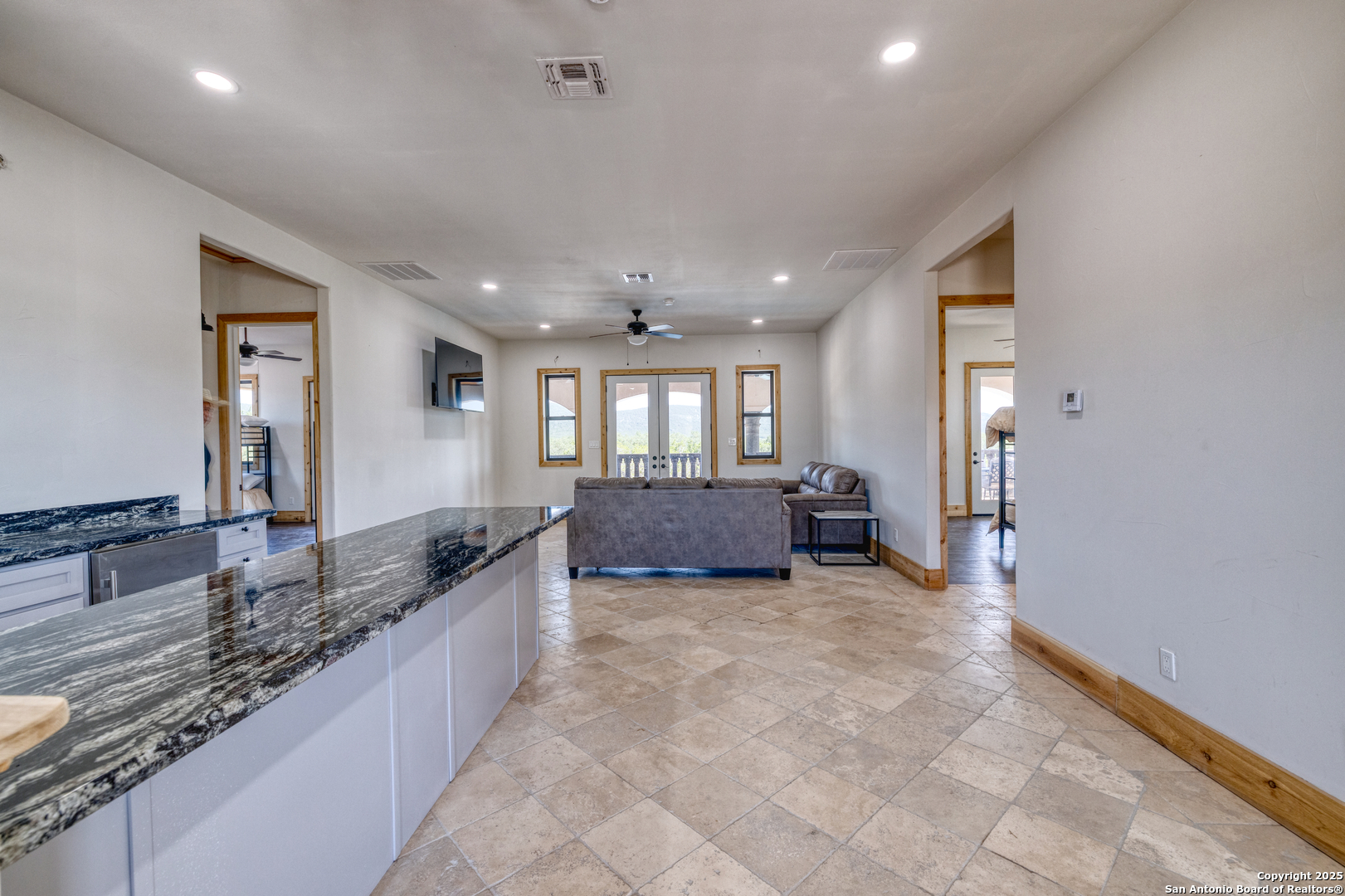 1747 Mountain Valley Concan TX 78838
