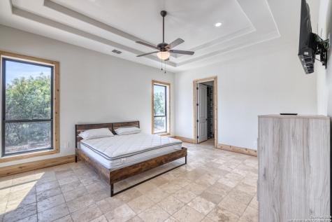 1747 Mountain Valley Concan TX 78838