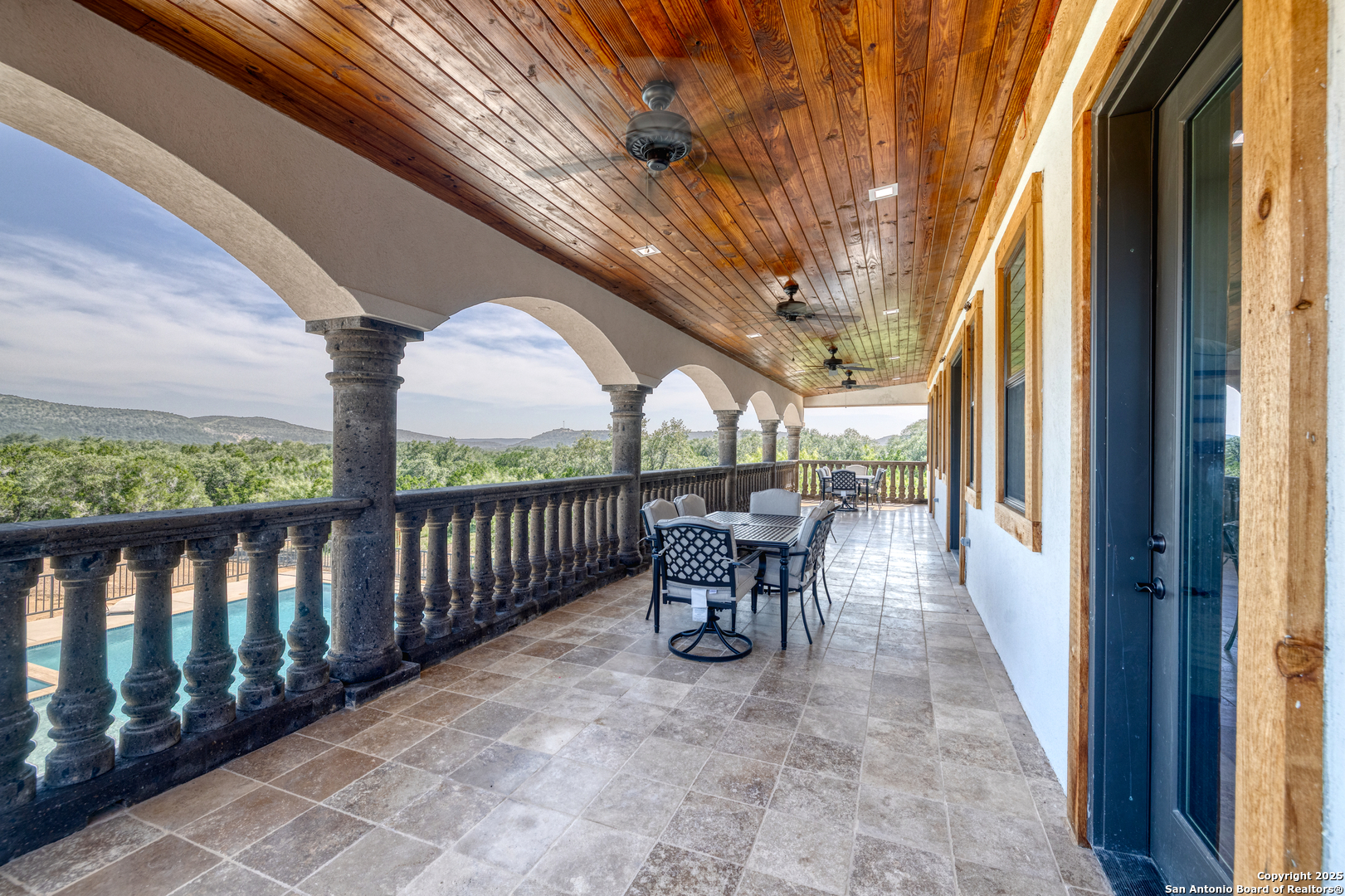 1747 Mountain Valley Concan TX 78838