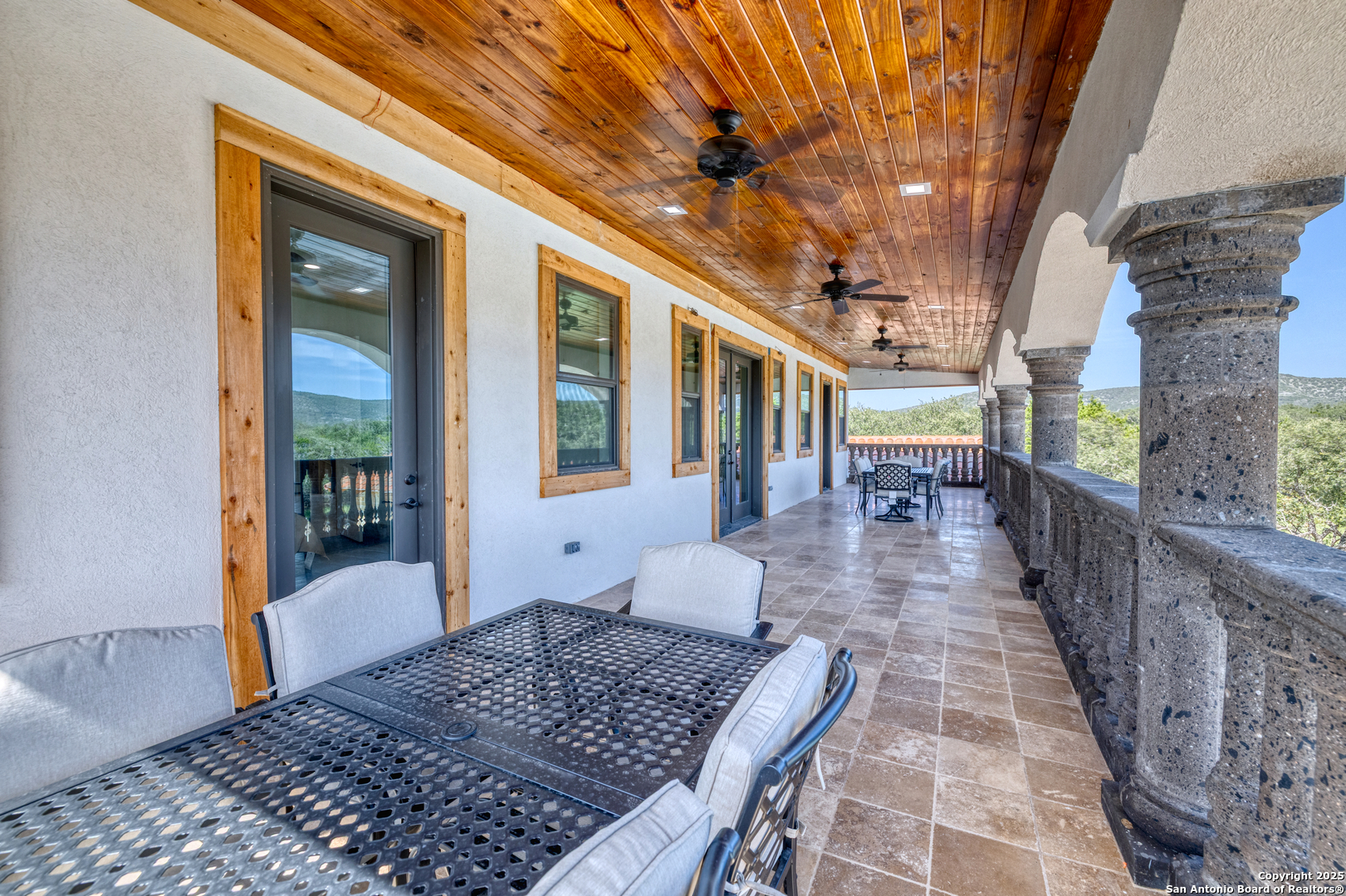 1747 Mountain Valley Concan TX 78838