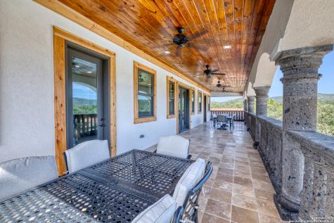 1747 Mountain Valley Concan TX 78838
