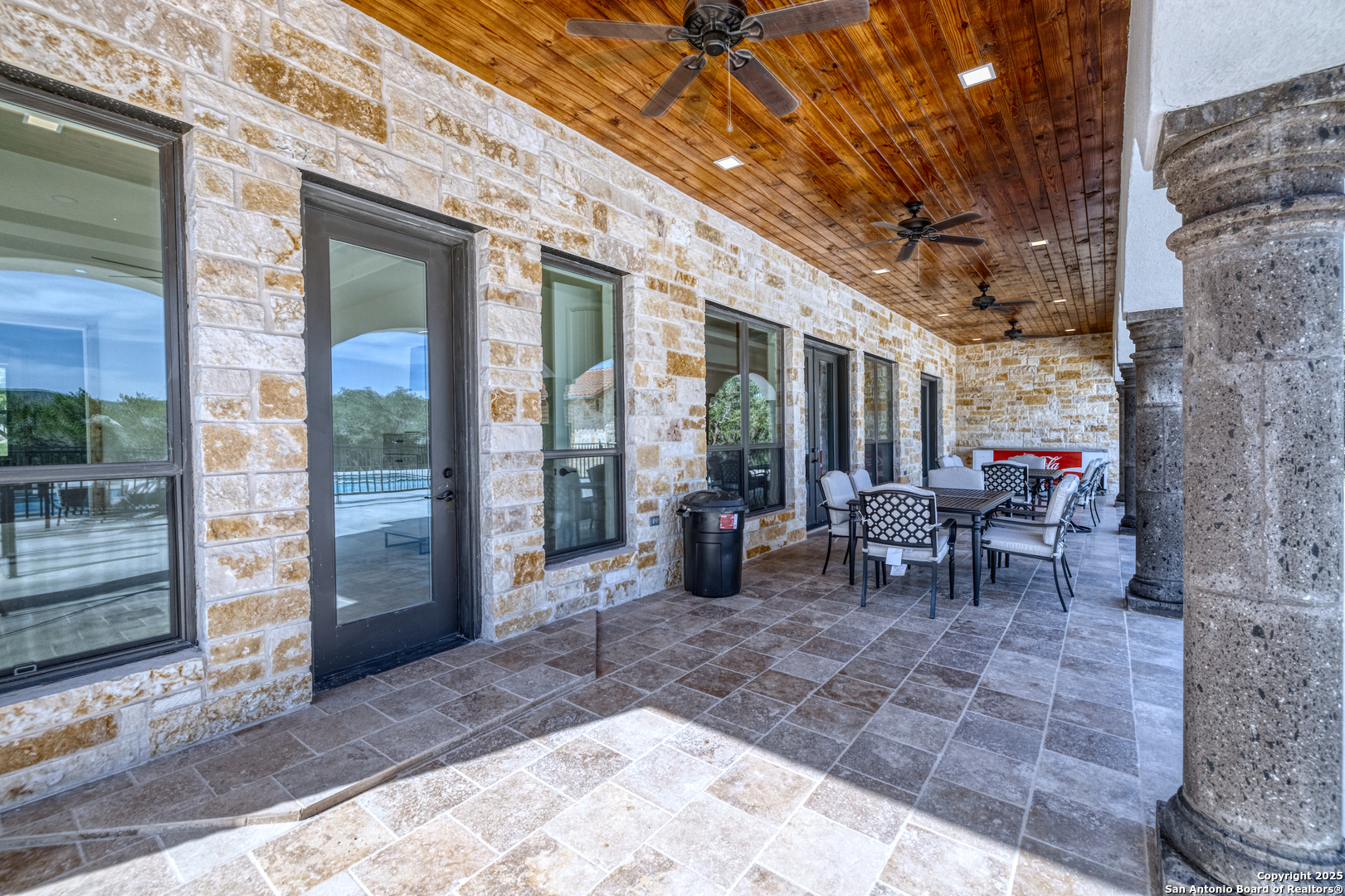 1747 Mountain Valley Concan TX 78838