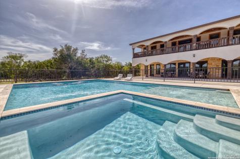 1747 Mountain Valley Concan TX 78838