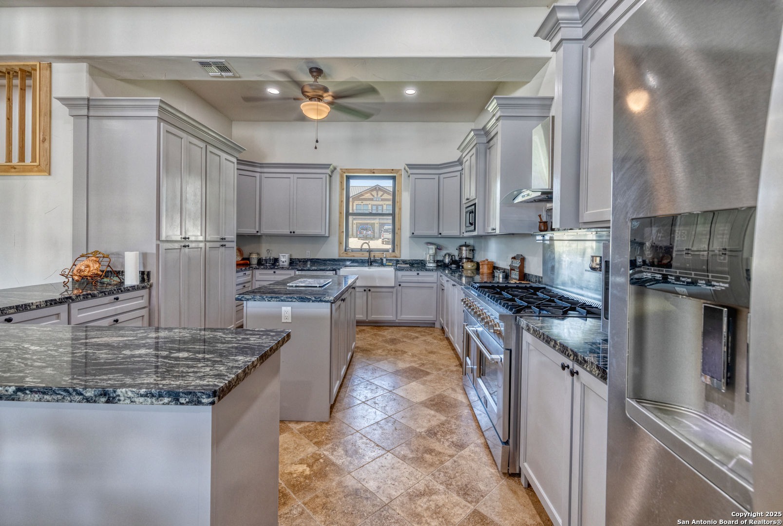 1747 Mountain Valley Concan TX 78838