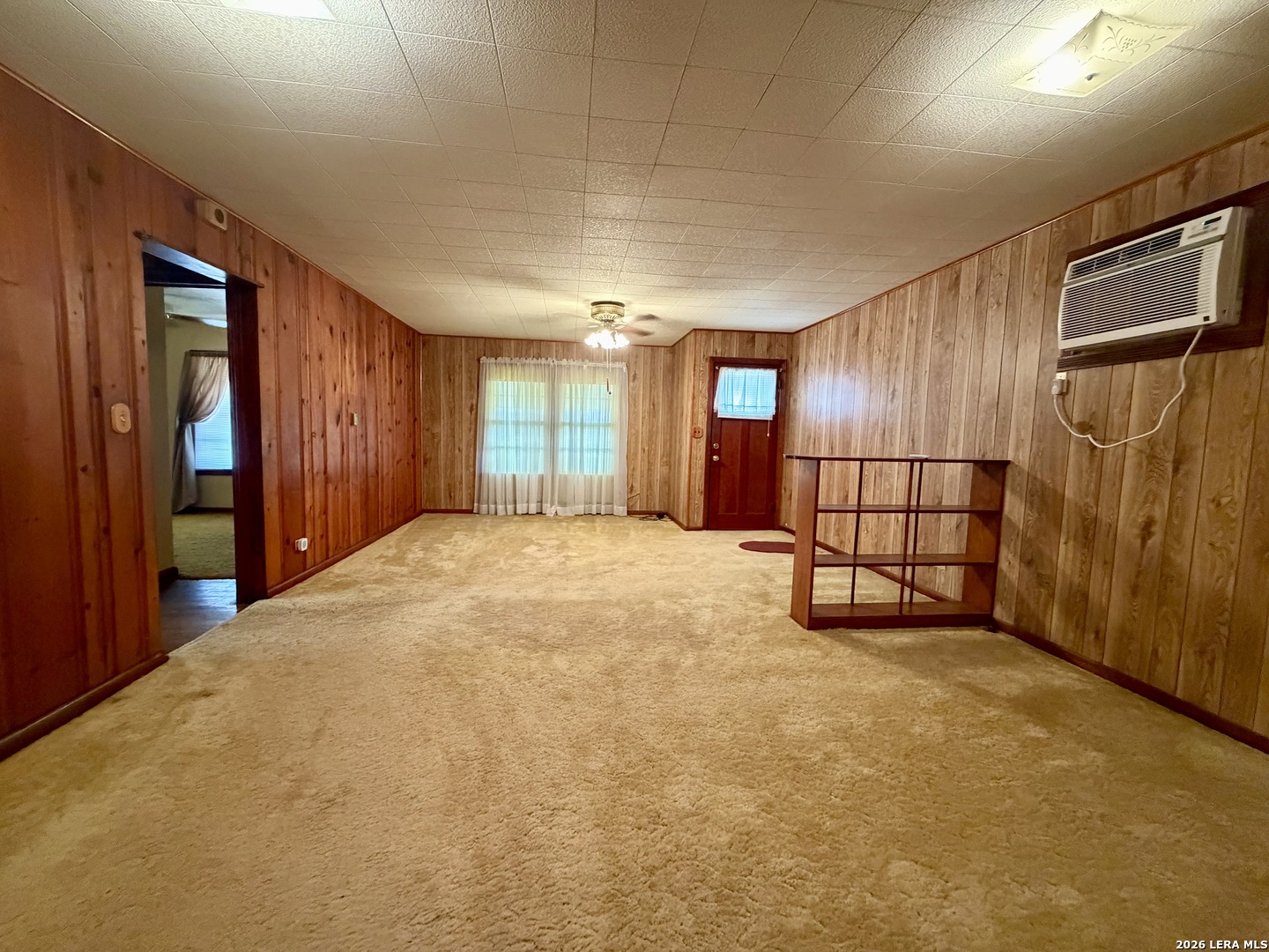 902 N Bond Karnes City TX 78118