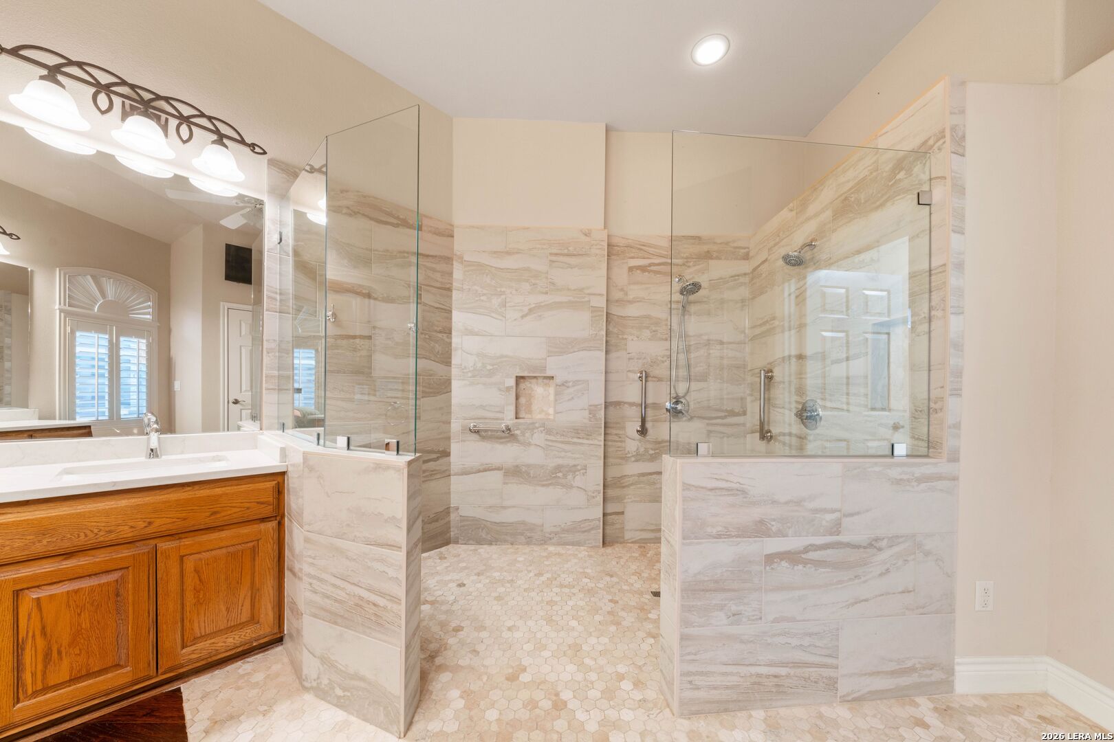 1711 Sandringham San Antonio TX 78258