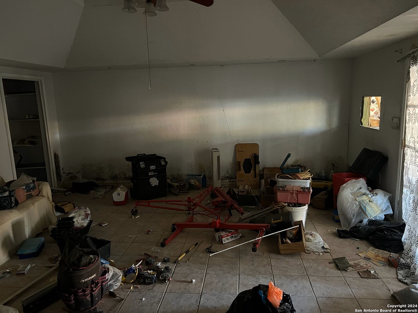 184 County Road 4188 Orange TX 77632