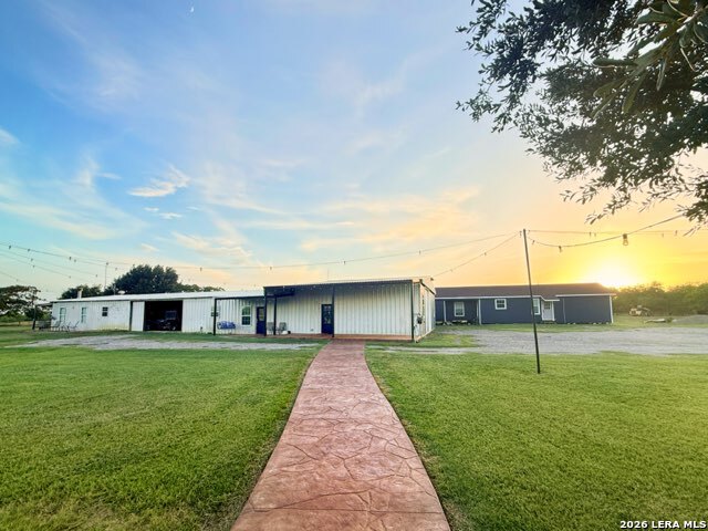 928 County Road 154 Pleasanton TX 78064