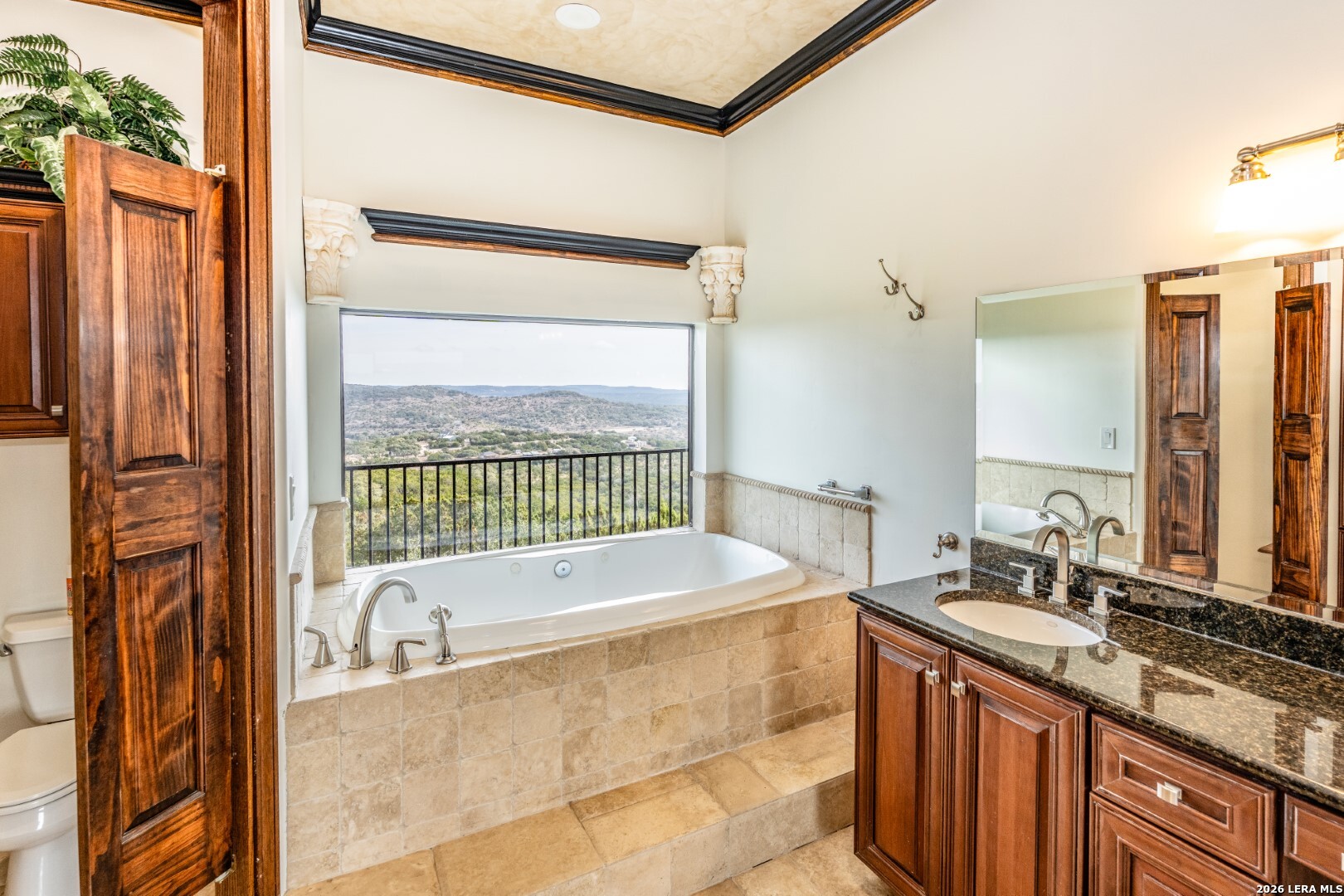285 Timberhill Pipe Creek TX 78063