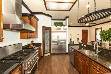 285 Timberhill Pipe Creek TX 78063