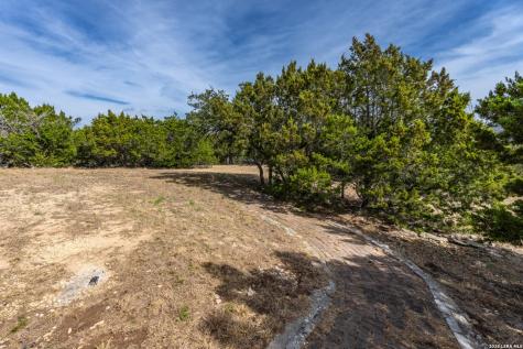 285 Timberhill Pipe Creek TX 78063