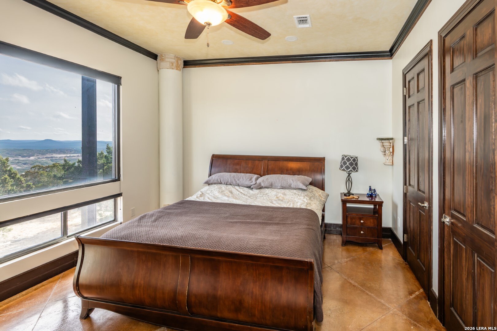 285 Timberhill Pipe Creek TX 78063