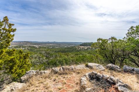285 Timberhill Pipe Creek TX 78063