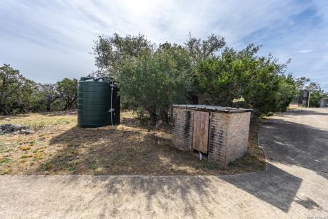 285 Timberhill Pipe Creek TX 78063