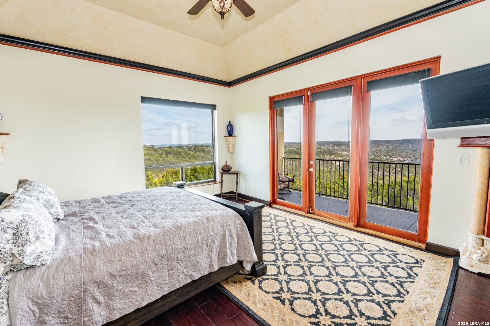 285 Timberhill Pipe Creek TX 78063