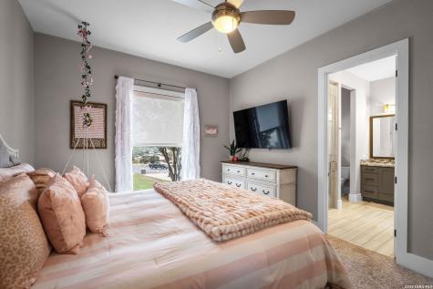 2214 Pinot Blanc New Braunfels TX 78132