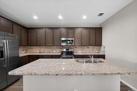 7107 Capricorn Way Converse TX 78109