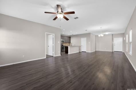 7107 Capricorn Way Converse TX 78109
